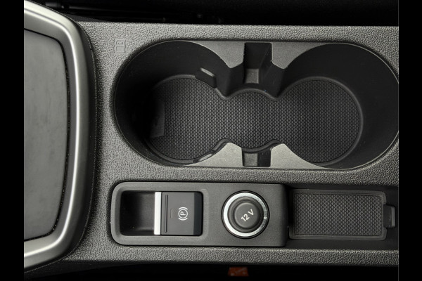 Audi A3 Sportback 35 TFSI 150pk Advanced Edition / Carplay / Camera / Parkeer assistent / 17'' LM / Trekhaak