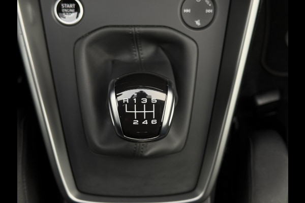 Audi A3 Sportback 35 TFSI 150pk Advanced Edition / Carplay / Camera / Parkeer assistent / 17'' LM / Trekhaak