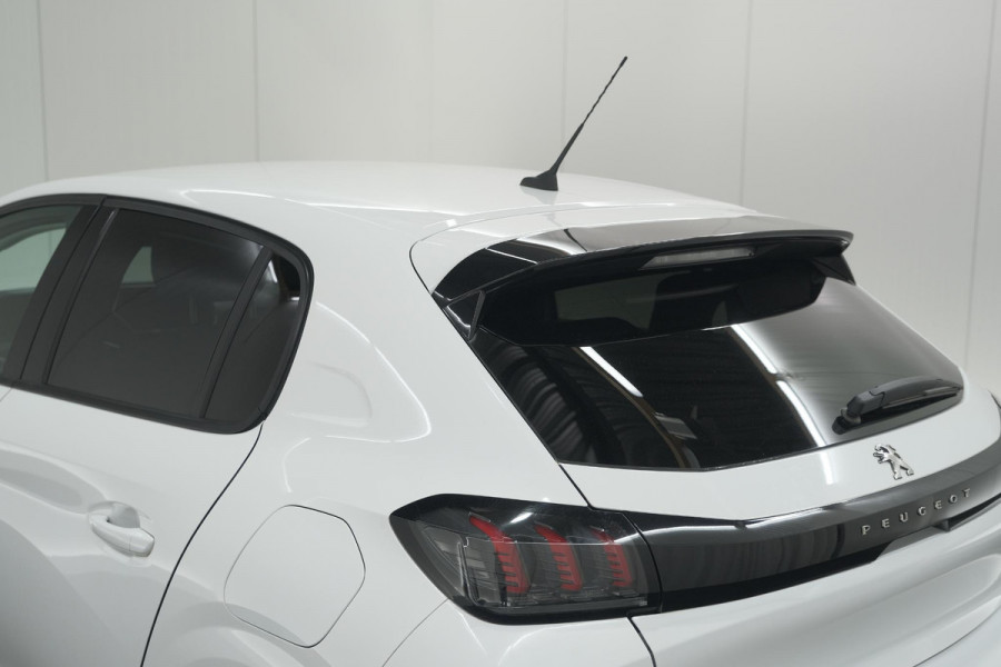 Peugeot 208 PureTech 100 Allure | Apple Carplay | Parkeersensoren