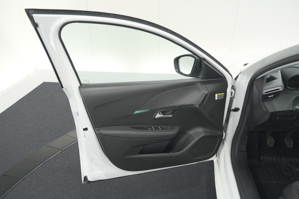 Peugeot 208 PureTech 100 Allure | Apple Carplay | Parkeersensoren