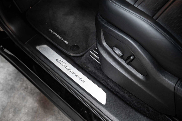 Porsche Cayenne Coupé 3.0 E-Hybrid PANO|ACC|22''|Sportdesign