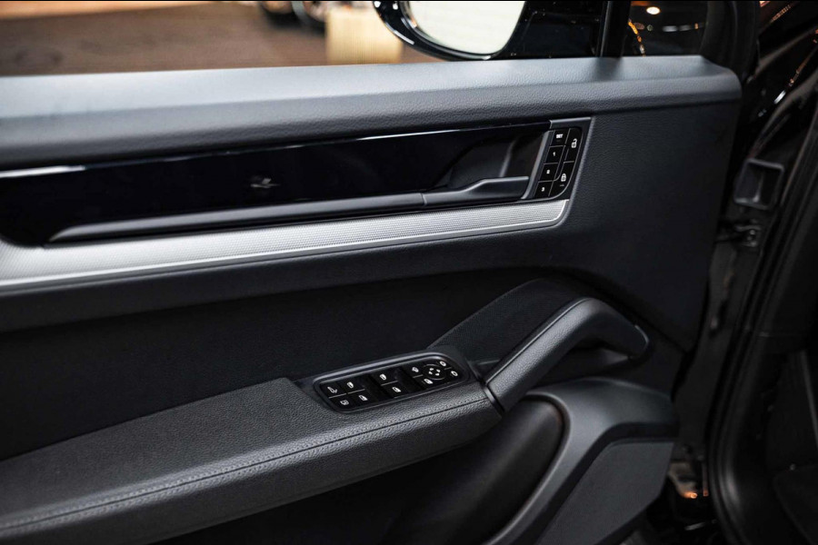Porsche Cayenne Coupé 3.0 E-Hybrid PANO|ACC|22''|Sportdesign