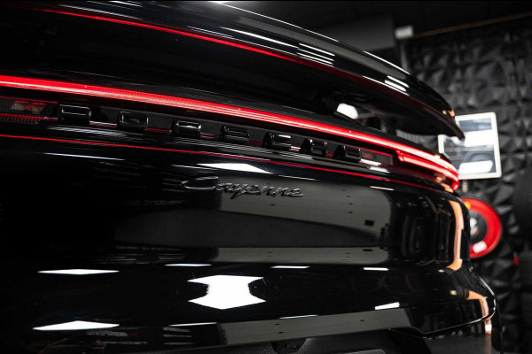 Porsche Cayenne Coupé 3.0 E-Hybrid PANO|ACC|22''|Sportdesign