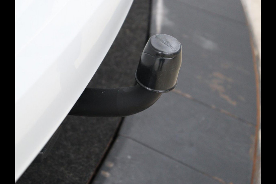 Opel Astra 1.0 Turbo 120 Jaar Edition | Trekhaak | Carplay | Navigatie | Cruise control | Airco | Parkeerhulp | LED | 16'' Lichtmetalen velgen