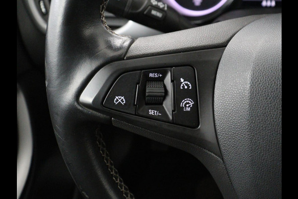 Opel Astra 1.0 Turbo 120 Jaar Edition | Trekhaak | Carplay | Navigatie | Cruise control | Airco | Parkeerhulp | LED | 16'' Lichtmetalen velgen