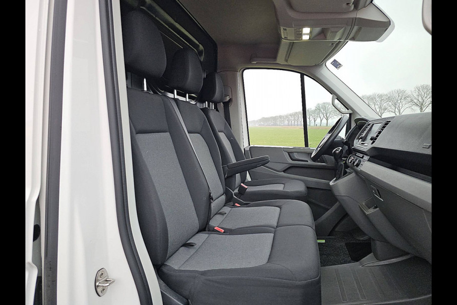 Volkswagen Crafter 35 2.0 TDI L4H3 Automaat Navi Camera Airco Cruise Control PDC Trekhaak Euro6 177 PK!