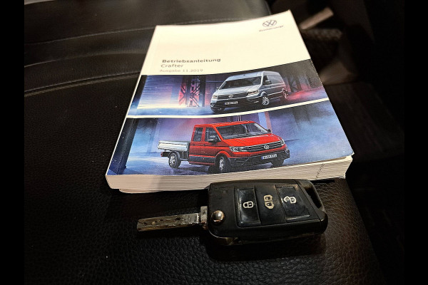 Volkswagen Crafter 35 2.0 TDI L4H3 Automaat Navi Camera Airco Cruise Control PDC Trekhaak Euro6 177 PK!