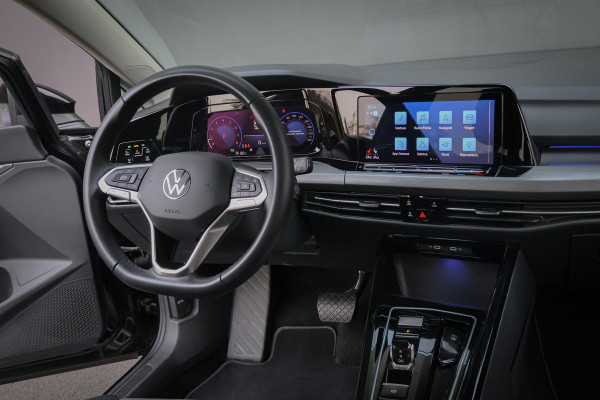 Volkswagen Golf Variant 1.5 eTSI Style | MEMORY SEATS | MASSAGE | STOELVERWARMING | ADAPTIVE CRUISE | SFEERVERLICHTING | APPLE CARPLAY |