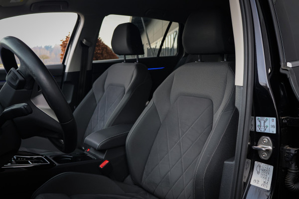 Volkswagen Golf Variant 1.5 eTSI Style | MEMORY SEATS | MASSAGE | STOELVERWARMING | ADAPTIVE CRUISE | SFEERVERLICHTING | APPLE CARPLAY |