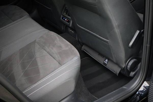 Volkswagen Golf Variant 1.5 eTSI Style | MEMORY SEATS | MASSAGE | STOELVERWARMING | ADAPTIVE CRUISE | SFEERVERLICHTING | APPLE CARPLAY |