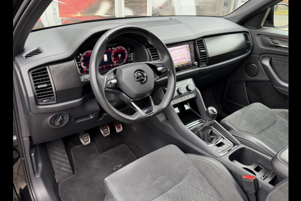 Škoda Kodiaq 1.5 TSI Sportline Business / Keyless / Afn. Trekhaak (1.800 KG) / Parkeersensoren / Carplay / 19'' LM / Camera /