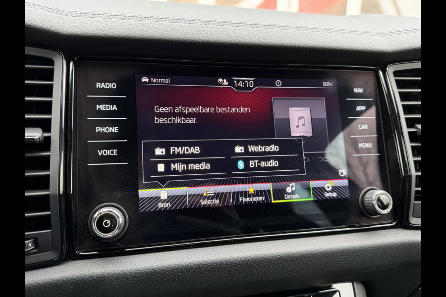 Škoda Kodiaq 1.5 TSI Sportline Business / Keyless / Afn. Trekhaak (1.800 KG) / Parkeersensoren / Carplay / 19'' LM / Camera /