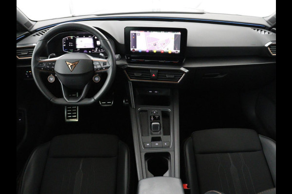 CUPRA Leon 1.4 eHybrid VZ | 245pk | Panoramadak | Stoelverwarming | Adaptive cruise | Camera | Carplay | Keyless | Sfeerverlichting | Navigatie | Sportstoelen | PHEV | Plug In