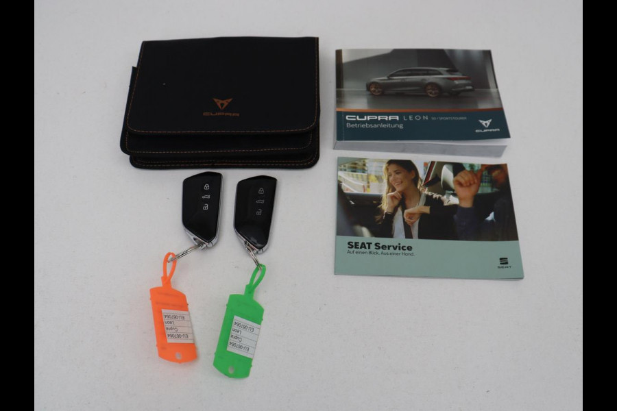 CUPRA Leon 1.4 eHybrid VZ | 245pk | Panoramadak | Stoelverwarming | Adaptive cruise | Camera | Carplay | Keyless | Sfeerverlichting | Navigatie | Sportstoelen | PHEV | Plug In