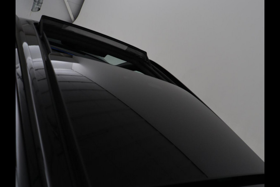 CUPRA Leon 1.4 eHybrid VZ | 245pk | Panoramadak | Stoelverwarming | Adaptive cruise | Camera | Carplay | Keyless | Sfeerverlichting | Navigatie | Sportstoelen | PHEV | Plug In