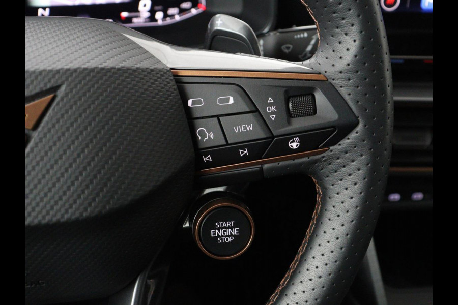 CUPRA Leon 1.4 eHybrid VZ | 245pk | Panoramadak | Stoelverwarming | Adaptive cruise | Camera | Carplay | Keyless | Sfeerverlichting | Navigatie | Sportstoelen | PHEV | Plug In