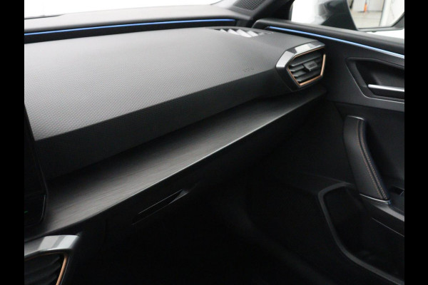 CUPRA Leon 1.4 eHybrid VZ | 245pk | Panoramadak | Stoelverwarming | Adaptive cruise | Camera | Carplay | Keyless | Sfeerverlichting | Navigatie | Sportstoelen | PHEV | Plug In