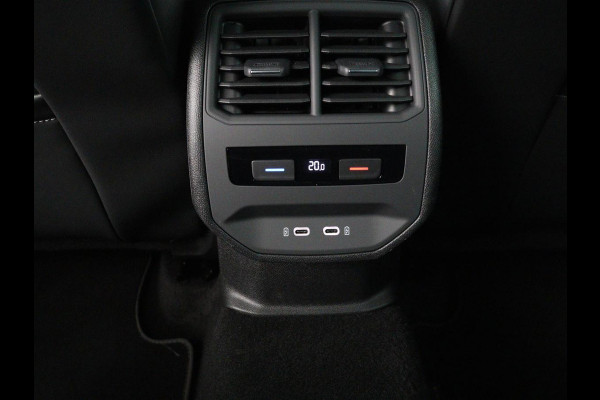 CUPRA Leon 1.4 eHybrid VZ | 245pk | Panoramadak | Stoelverwarming | Adaptive cruise | Camera | Carplay | Keyless | Sfeerverlichting | Navigatie | Sportstoelen | PHEV | Plug In