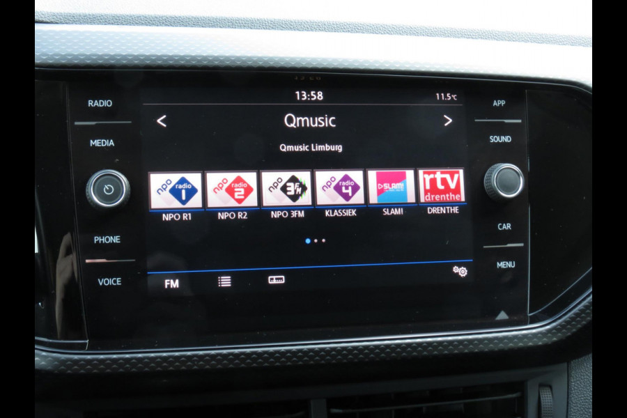 Volkswagen T-Cross 1.0 TSI Life | AIRCO | LM VELGEN | DAB+ RADIO |