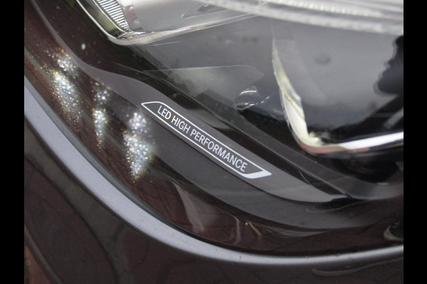 Mercedes-Benz C-Klasse 300 e AMG Line | Panoramadak | Trekhaak | Camera | Sfeerverlichting | Burmester |