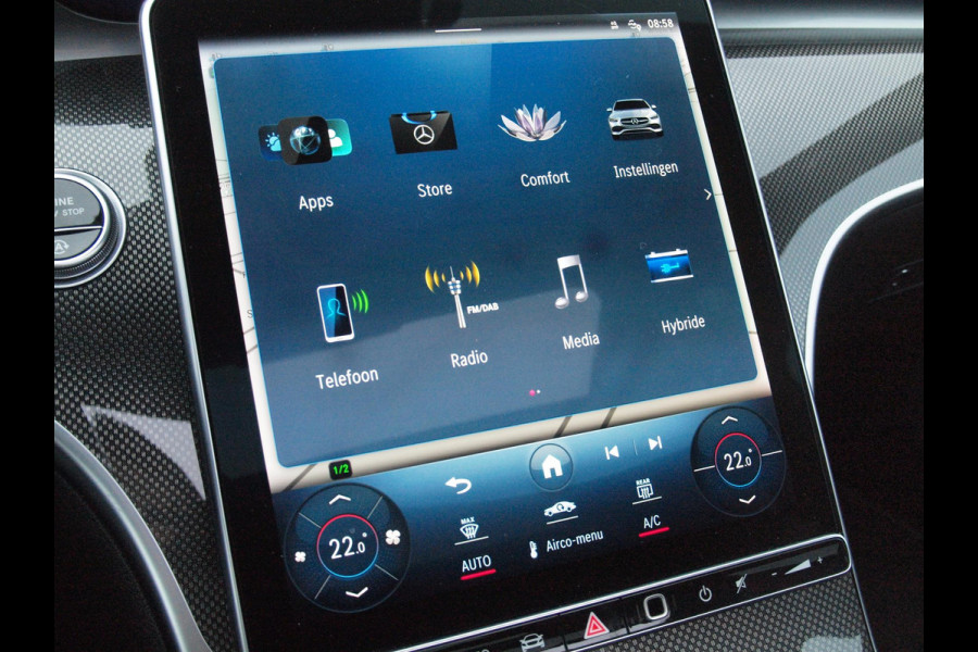 Mercedes-Benz C-Klasse 300 e AMG Line | Panoramadak | Trekhaak | Camera | Sfeerverlichting | Burmester |