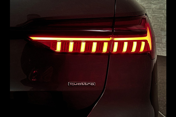 Audi A6 Avant 55 367pk S-Competition Hybrid | 37dkm | 10-2022 | Panodak | ACC | Audi Lane Assist | Trekhaak 2000kg | Stoel en Stuurwielverwarming | Standkachel | 4-Zone | Carplay | S-Line | 37dkm | 10-2022 | Rijklaarprijs met Bovag Garantie.