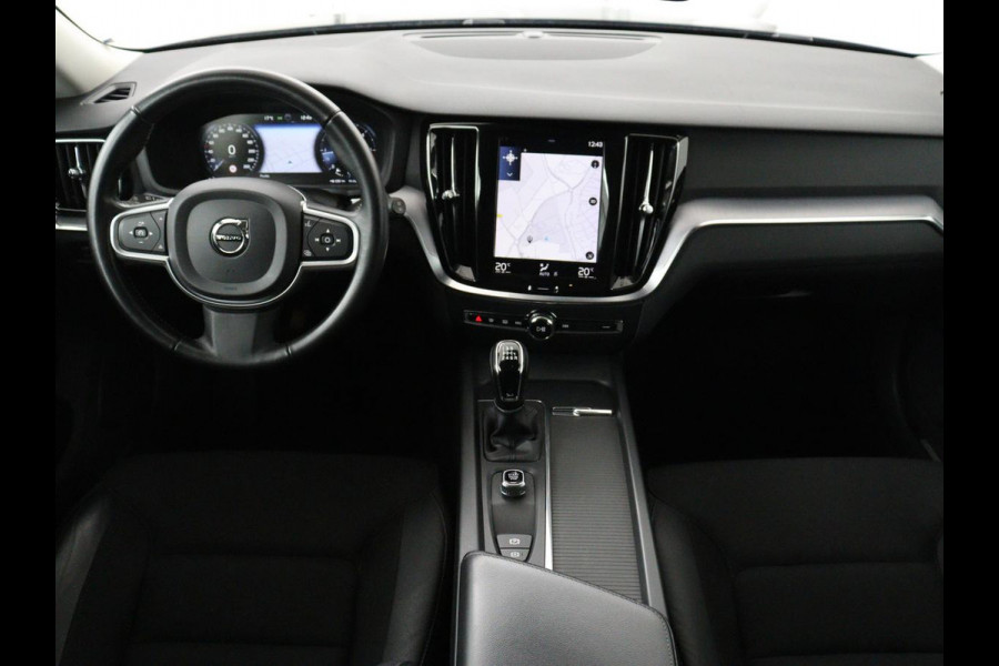 Volvo V60 2.0 D3 Momentum Pro | Trekhaak | Half leder | Carplay | Navigatie | Full LED | Cruise control | Parkeerhulp | Bluetooth