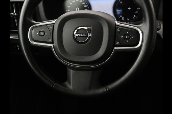 Volvo V60 2.0 D3 Momentum Pro | Trekhaak | Half leder | Carplay | Navigatie | Full LED | Cruise control | Parkeerhulp | Bluetooth