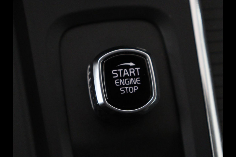 Volvo V60 2.0 D3 Momentum Pro | Trekhaak | Half leder | Carplay | Navigatie | Full LED | Cruise control | Parkeerhulp | Bluetooth