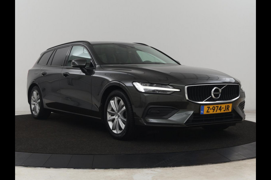 Volvo V60 2.0 D3 Momentum Pro | Trekhaak | Half leder | Carplay | Navigatie | Full LED | Cruise control | Parkeerhulp | Bluetooth