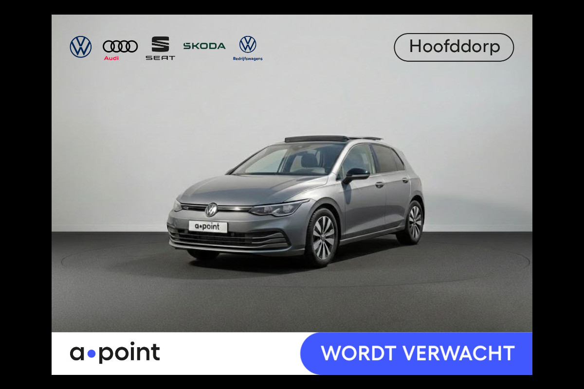 Volkswagen Golf 1.5 eTSI Life /Goal 115PK DSG | Verlengde garantie | Navigatie | Panorama dak | Matrix koplampen | Stoel- en stuurverwarming |