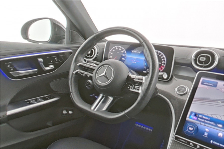 Mercedes-Benz C-Klasse 300 e AMG Plug-In Hybride Trekhaak | AMG LIne | Night Pakket | Memory Voorstoelen | Ledkoplampen | Inclusief 24 maanden Mercedes-Benz Certified garantie voor Europa.