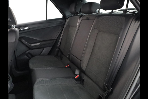 Volkswagen T-Roc 1.5 TSI R-Line 150 PK DSG | Navigatie | Trekhaak afneembaar | ErgoActive Stoel Pakket | Parkeercamera |