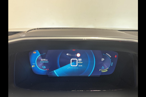 Peugeot e-2008 EV GT 50 kWh | ELEKTRISCH SCHUIFDAK | Alcantara | Stoelverwarming | Navigatie | Adaptive cruise control