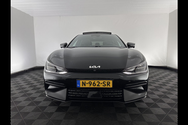 Kia Ev6 GT-Line 77.4 kWh (INCL-BTW) Aut. *PANO | HEAD-UP | LEATHER-ALCANTARA | ADAPTIVE-CRUISE | DIGI-COCKPIT | MERIDIAN-AUDIO | MEMORYPACK | FULL-LED | KEYLESS | TOPVIEW | DAB | BLINDSPOT | NAVI-FULLMAP | 19''ALU*