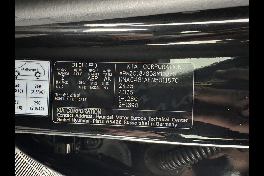 Kia Ev6 GT-Line 77.4 kWh (INCL-BTW) Aut. *PANO | HEAD-UP | LEATHER-ALCANTARA | ADAPTIVE-CRUISE | DIGI-COCKPIT | MERIDIAN-AUDIO | MEMORYPACK | FULL-LED | KEYLESS | TOPVIEW | DAB | BLINDSPOT | NAVI-FULLMAP | 19''ALU*