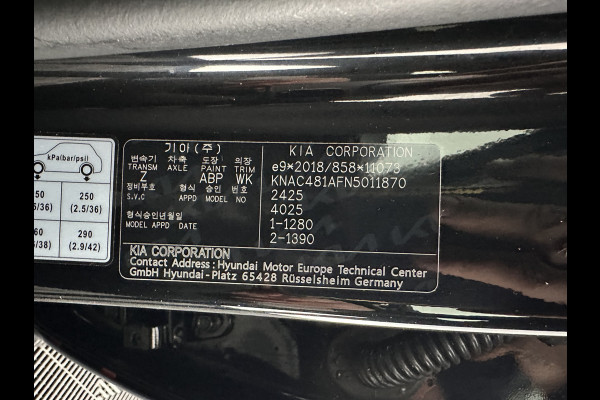 Kia Ev6 GT-Line 77.4 kWh (INCL-BTW) Aut. *PANO | HEAD-UP | LEATHER-ALCANTARA | ADAPTIVE-CRUISE | DIGI-COCKPIT | MERIDIAN-AUDIO | MEMORYPACK | FULL-LED | KEYLESS | TOPVIEW | DAB | BLINDSPOT | NAVI-FULLMAP | 19''ALU*