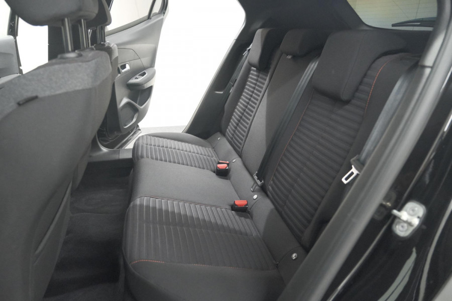 Peugeot 2008 PureTech 130 Active | Camera | Apple Carplay | Parkeersensoren