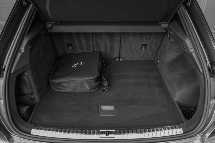 Audi Q3 45 TFSI e S edition ACC Matrix LED 20"