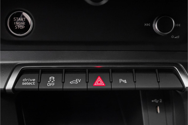 Audi Q3 45 TFSI e S edition ACC Matrix LED 20"