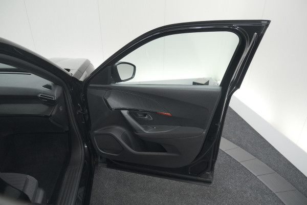 Peugeot 2008 PureTech 130 Active | Camera | Apple Carplay | Parkeersensoren