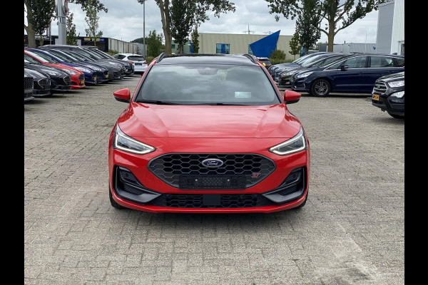 Ford FOCUS Wagon 2.3 EcoBoost ST-X Automaat 280pk! | Panoramadak | Afneembare trekhaak | Winter Pack | Standkachel | AGR-stoelen | Bang&Olufsen | Elektrische achterklep | Head up Display | Matrix LED