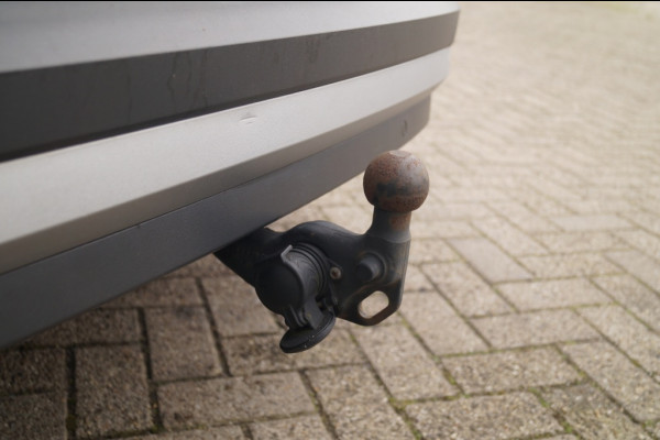 Volkswagen ID.4 Pro Life 77kWh -SOH93%-TREKHAAK-NAVI-ECC-PDC-