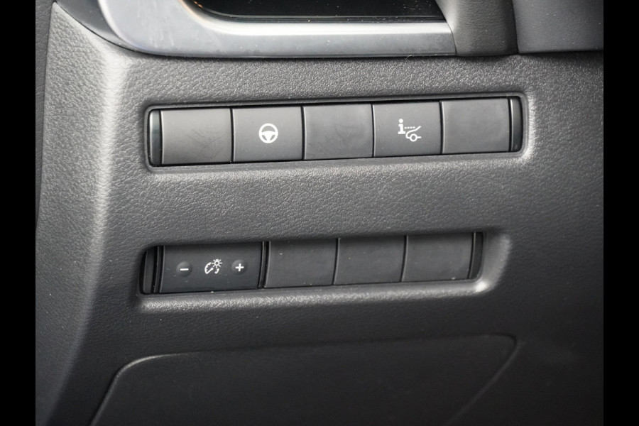 Nissan QASHQAI 1.5 e-Power Business Executive Apple  Carplay/Android Auto - Cruise Control - Dodehoekdetectie - 360 graden camera - Navigatie - Panorama dak - Stoelverwarming - Virena Zekerheidspakket €895,-