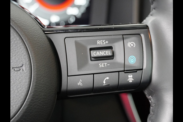 Nissan QASHQAI 1.5 e-Power Business Executive Apple  Carplay/Android Auto - Cruise Control - Dodehoekdetectie - 360 graden camera - Navigatie - Panorama dak - Stoelverwarming - Virena Zekerheidspakket €895,-