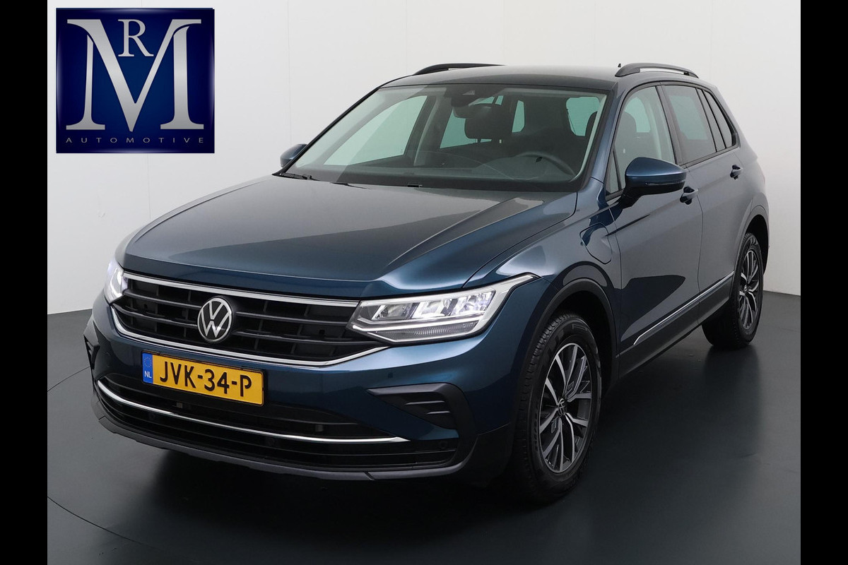 Volkswagen Tiguan 1.4 TSI eHybrid R-Line Business+ 24.000KM!!| SUPER COMPLETE AUTO| DIG. DASH| STOEL + STUURVERWARMING| CARPLAY | NET ONDERHOUD GEHAD, RIJKLAAR INCL 12 MND. BOVAG GARANTIE|