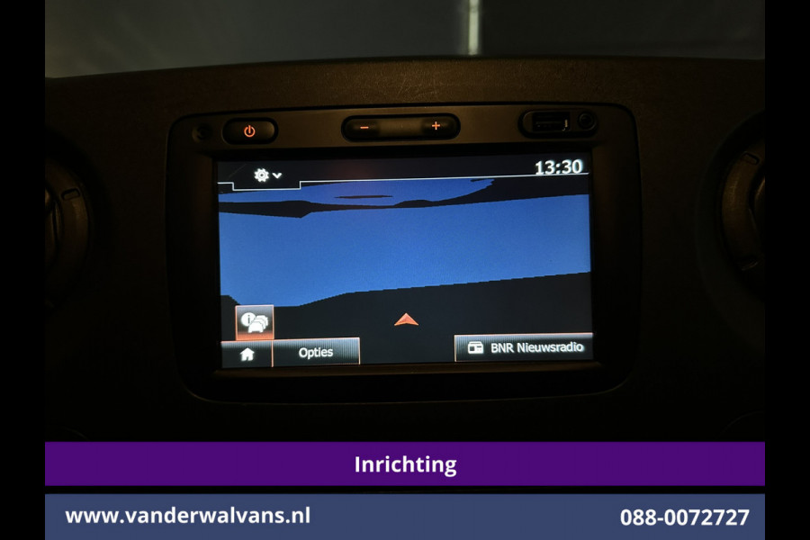 Renault Master 2.3 dCi 170pk L2H2 Inrichting Euro6 Airco | Imperiaal | Camera | Navigatie | Cruisecontrol | 2500kg Trekhaak Parkeersensoren, Trap, Sidebars, Bijrijdersbank