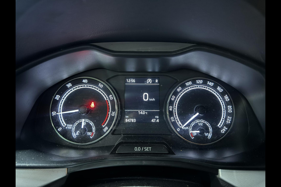 Škoda Kamiq 1.0 TSI Sport Business Garantie Carplay StoelVW Lane Ass Front Ass DAB Cruise Clima Navi LED Rijklaar