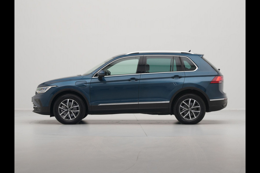 Volkswagen Tiguan 1.4 TSI eHybrid 245pk PHEV Life Navigatie Clima Pdc Acc Side Assist