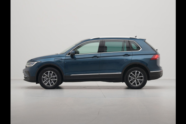 Volkswagen Tiguan 1.4 TSI eHybrid 245pk PHEV Life Navigatie Clima Pdc Acc Side Assist